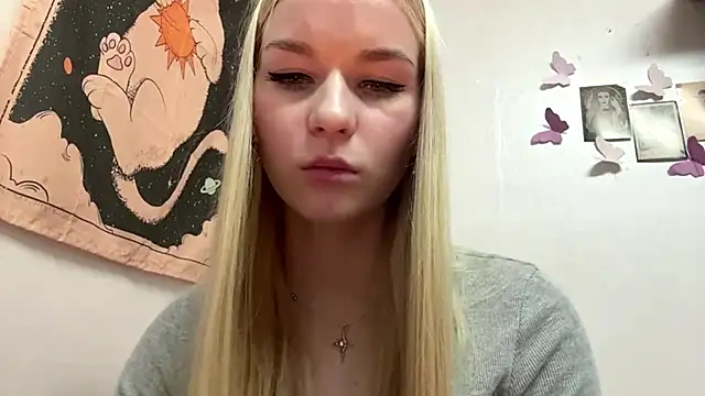 Snapshot of CruzVatter chatting on April 2026 06:08:02 PM CruzVatter online show from April 2026 06:08:02 PM