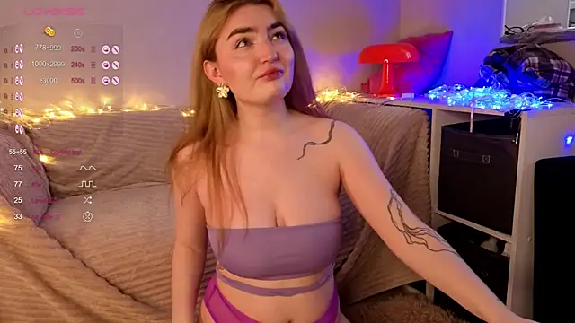 sweetandcuteee online show from April 2026 12:01:01 PM