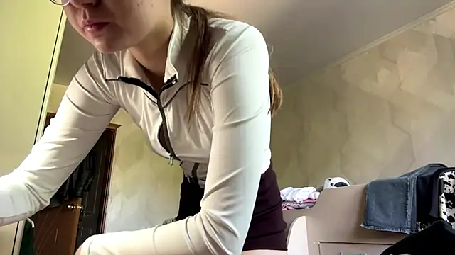 UncaringArtery online show from May 2026 06:33:02 AM