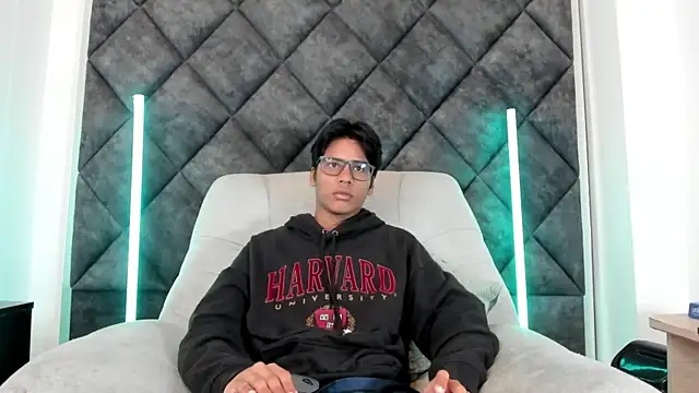 LiamKron online show from May 2026 11:16:02 AM