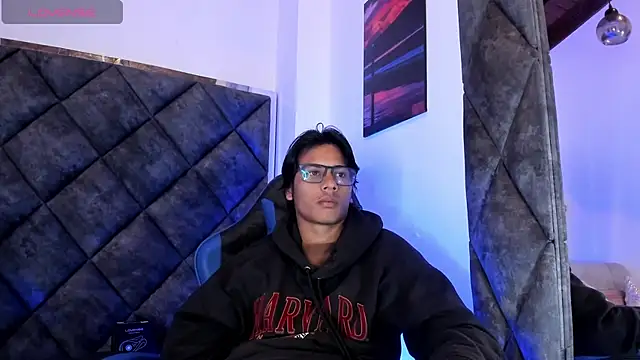 LiamKron online show from July 2026 11:47:02 AM