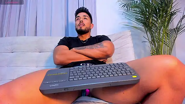 Snapshot of alangreek1 chatting on July 2026 02:26:02 AM alangreek1 online show from July 2026 02:26:02 AM