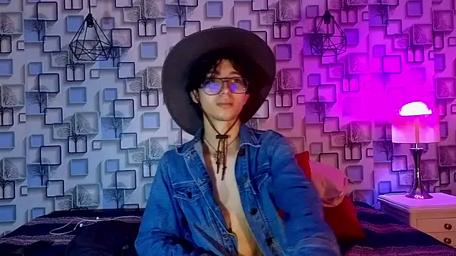 Twink Sebas7 online show from May 2026 12:10:01 PM
