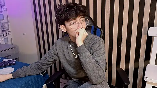Twink Sebas7 online show from July 2026 12:29:02 PM