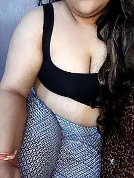 FATTY GIRLl online show from April 2026 04:12:01 PM