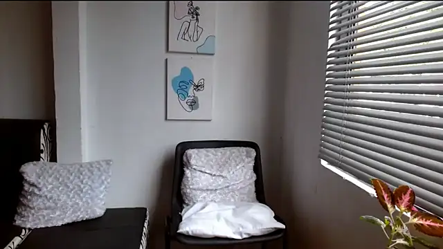 alisonnturbay online show from June 2026 02:27:02 PM