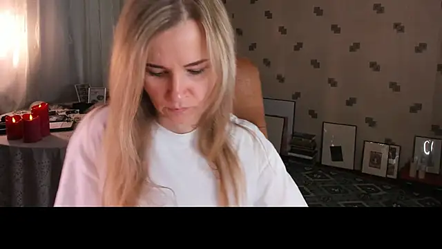 MiaSparkes online show from June 2026 06:56:02 AM