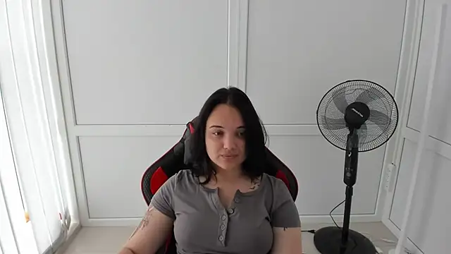 Caroline cutte online show from June 2026 06:48:02 AM