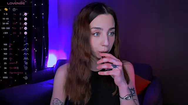 CharliGrace  online show from April 2026 09:08:01 AM