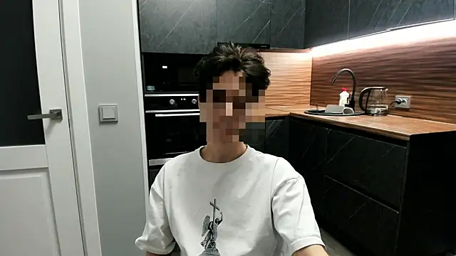 tearsurmom online show from May 2026 06:24:01 PM