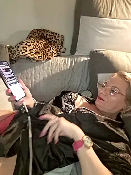 Blond lady czech online show from April 2026 06:27:02 PM