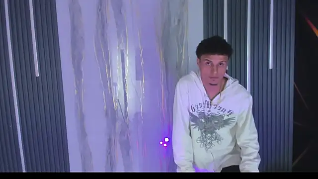 Snapshot of The_King_Swit chatting on April 2026 10:58:01 PM The King Swit online show from April 2026 10:58:01 PM