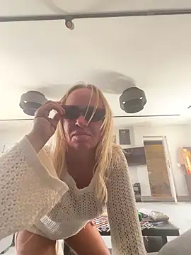 parisheliton online show from April 2026 10:30:02 AM