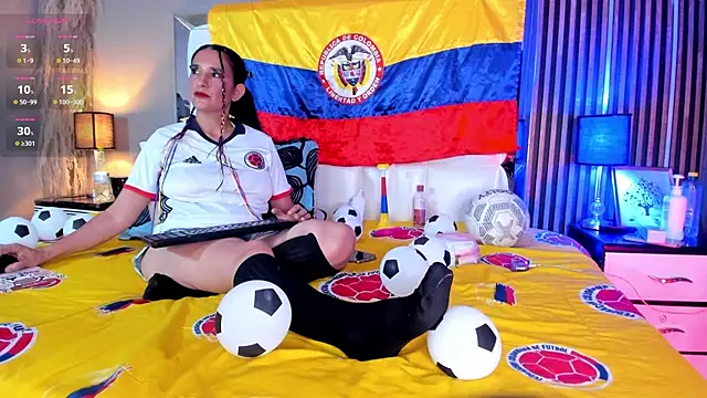Snapshot of MILF_AURORA chatting on July 2026 08:15:01 PM MILF AURORA online show from July 2026 08:15:01 PM