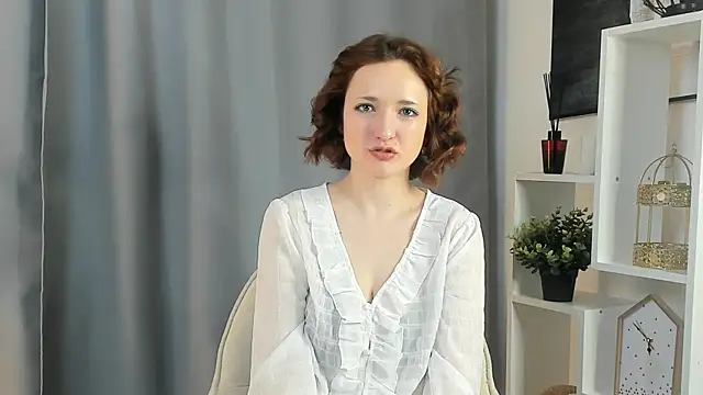 Snapshot of EvieEacho chatting on April 2026 12:21:02 PM EvieEacho online show from April 2026 12:21:02 PM