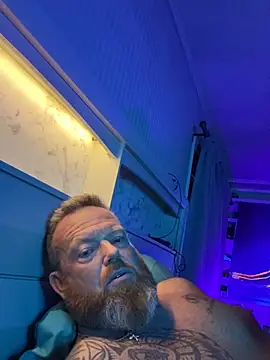 BayouBama51 online show from April 2026 02:53:02 AM