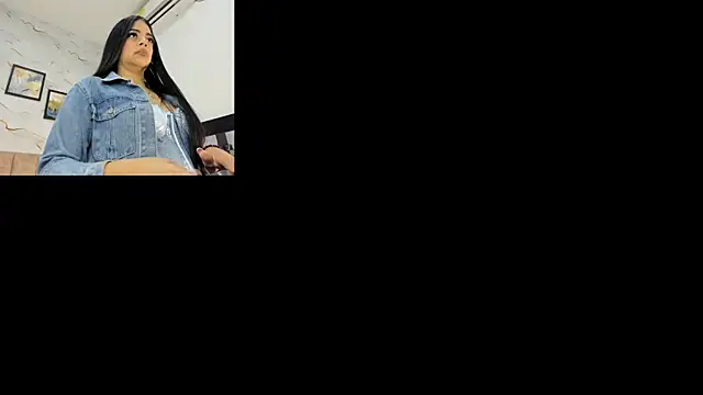 Snapshot of Candicewayne chatting on June 2026 10:35:01 AM Candicewayne online show from June 2026 10:35:01 AM