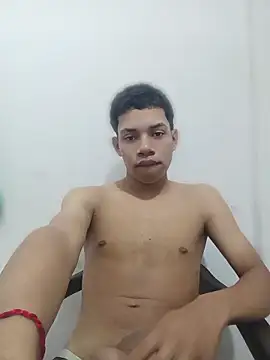 Snapshot of curious_straight_guy chatting on June 2026 02:03:02 PM curious straight guy online show from June 2026 02:03:02 PM