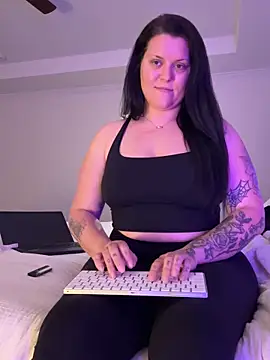 kittyykat767 online show from April 2026 02:29:02 AM