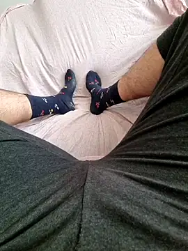 Snapshot of bossFeet chatting on April 2026 07:04:01 AM bossFeet online show from April 2026 07:04:01 AM