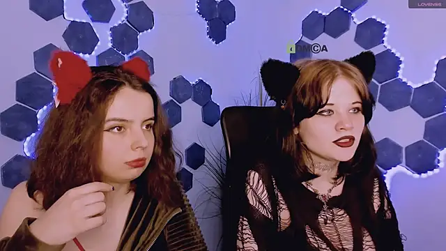 nikki kiss  online show from May 2026 09:18:02 AM