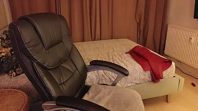 Sharon Red online show from December 2024 09:28:01 PM