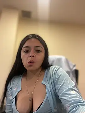 Selene  Ferrer online show from June 2026 01:43:02 PM