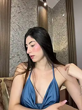 Snapshot of evelyn_hills chatting on June 2026 03:16:01 PM evelyn hills online show from June 2026 03:16:01 PM