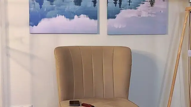 Snapshot of NatashaRieker chatting on April 2026 10:05:01 AM NatashaRieker online show from April 2026 10:05:01 AM