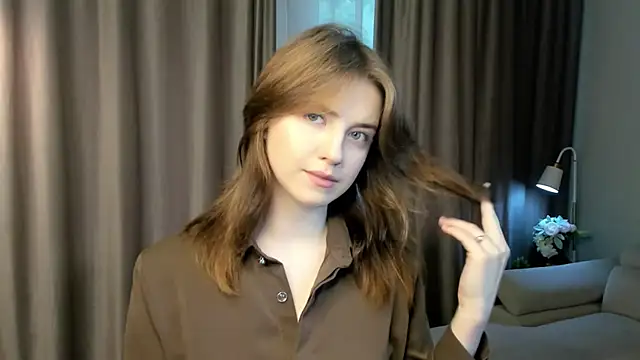 Snapshot of RenateVashaw chatting on July 2026 05:45:02 AM RenateVashaw online show from July 2026 05:45:02 AM