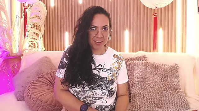 Velvet Curly online show from June 2026 12:42:02 PM