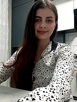 Snapshot of Eveline5038 chatting on June 2026 07:29:01 PM Eveline5038 online show from June 2026 07:29:01 PM