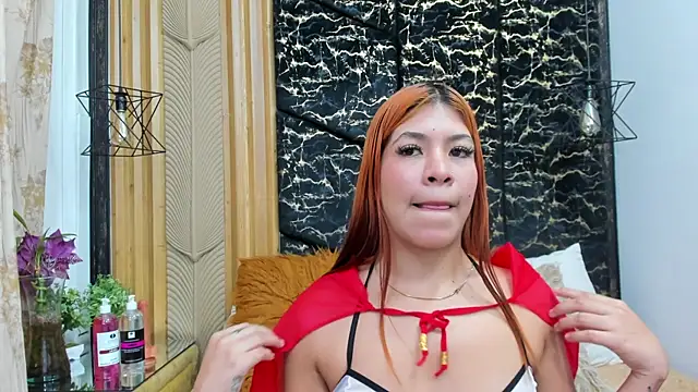 LucianaValdez online show from April 2026 01:36:02 PM