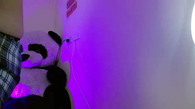 aprildumont online show from April 2026 02:42:01 PM