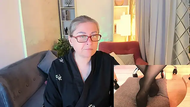Alexandra Kind online show from July 2026 08:48:02 PM