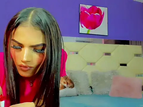 Snapshot of Dollcute_ chatting on April 2026 06:25:01 AM Dollcute online show from April 2026 06:25:01 AM