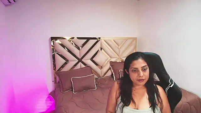 Bianca Royale online show from April 2026 08:20:02 PM