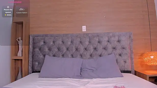 flamin  online show from June 2026 04:37:01 AM