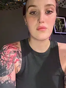 PollyAsh online show from April 2026 10:23:02 PM