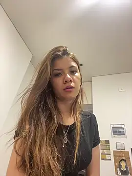 SweetMiaStone online show from April 2026 04:35:01 AM