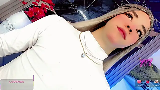 Snapshot of moon_sweet- chatting on June 2026 03:22:01 AM moon sweet- online show from June 2026 03:22:01 AM