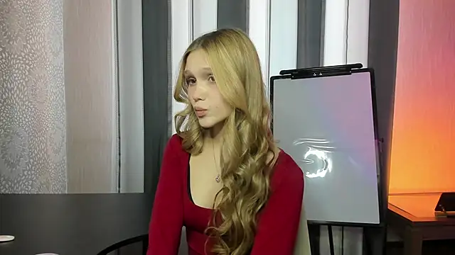 AdelineCrash online show from April 2026 08:48:01 AM