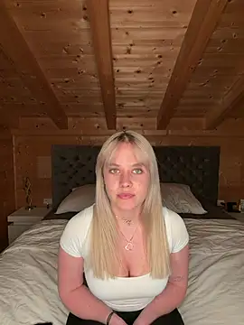 paulaklein online show from April 2026 07:38:02 PM