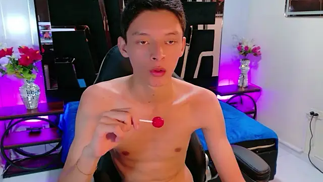 Snapshot of BlurEyes1 chatting on April 2026 09:04:01 PM BlurEyes1 online show from April 2026 09:04:01 PM