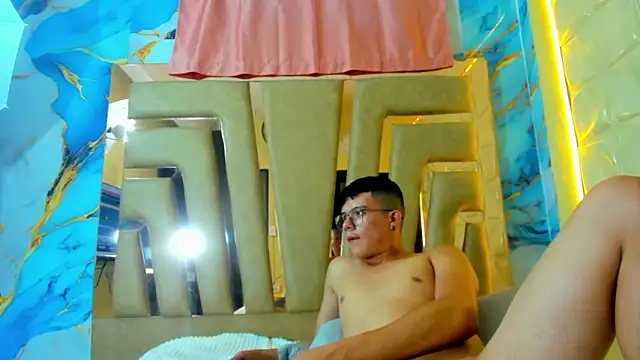 carlos vegaa online show from April 2026 07:07:02 PM