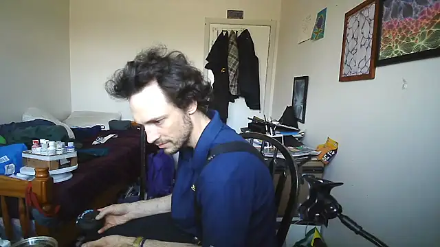 JohnnyMoves online show from May 2026 11:03:02 PM