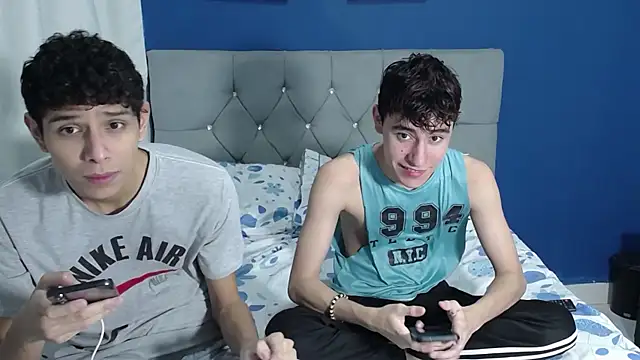 Snapshot of Thiago_And_Gael chatting on July 2026 12:45:01 AM Thiago And Gael online show from July 2026 12:45:01 AM