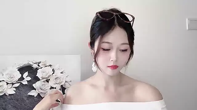 KiKi-011 online show from May 2026 07:04:02 AM
