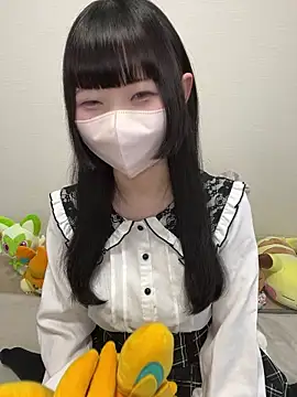 --Reina-- online show from April 2026 09:01:01 AM