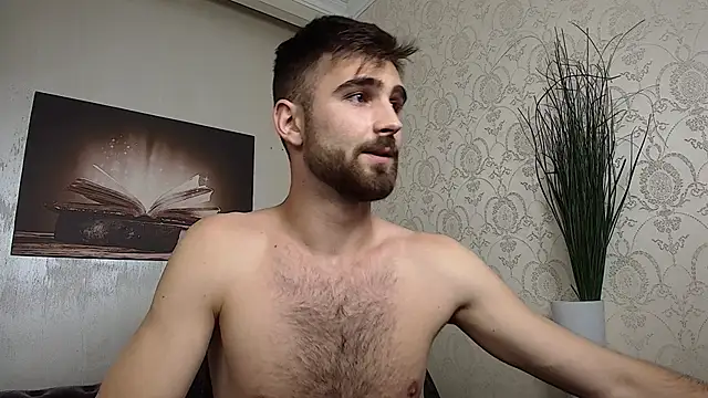 KyloEast online show from July 2026 10:39:01 AM